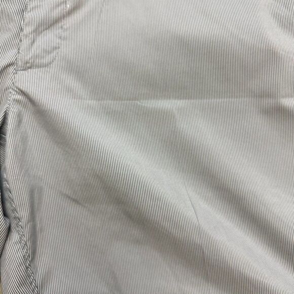 PGA Tour Shorts Men's Sz.38 Blue/white Golf Pinstripe Peacoat‎ 100% Polyester - Picture 2 of 10